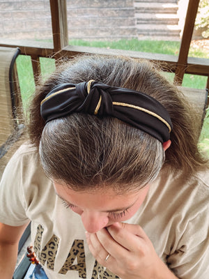 Simple Line Knot Headband