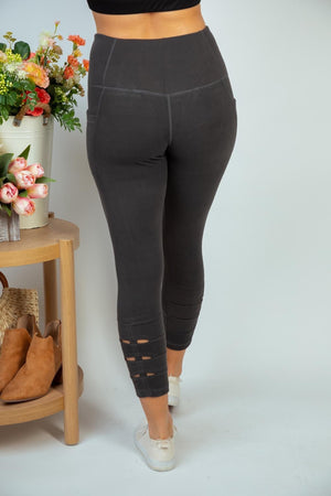 Cropped Tummy Control Leggings