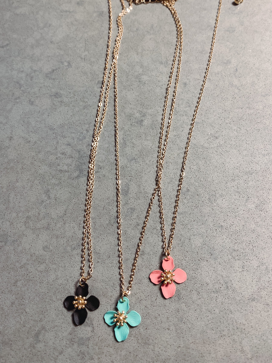 Epoxy Floral Necklace