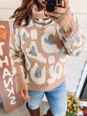 Leop Blush Sweater