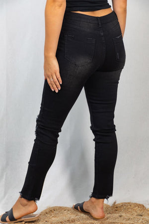 Destroyed Skinnies • Black